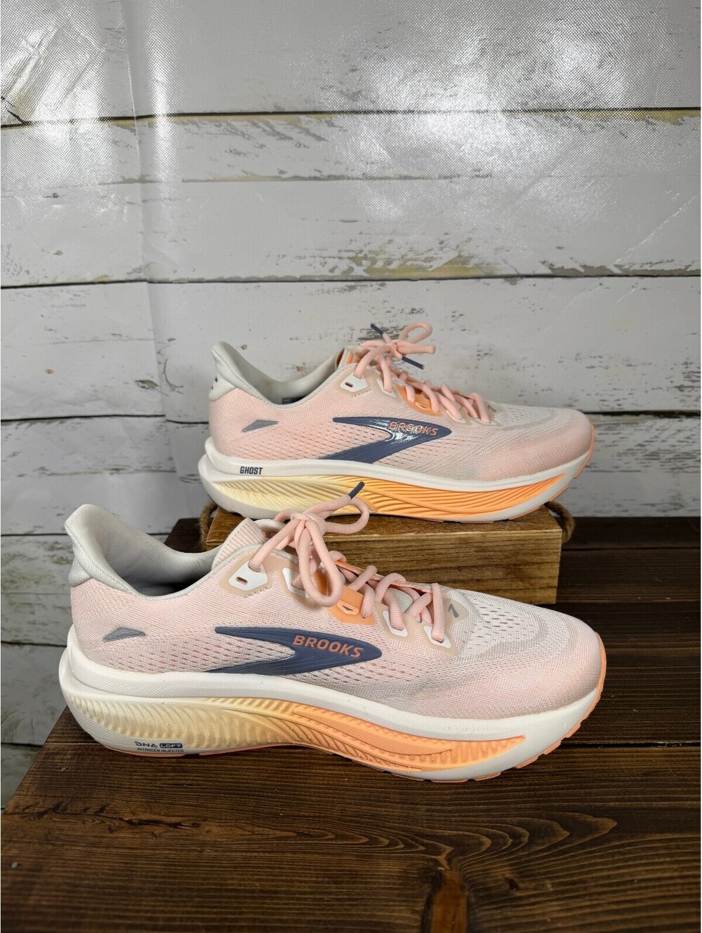 Brooks Ghost 18 Running Shoes Star White/Cyber Peach/Grey Size Women's 9.5 - Picture 2 of 8